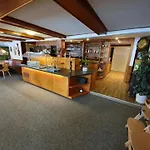 Zum Hirschen 3*