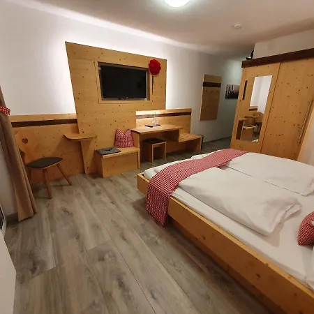Zum Hirschen Guest house