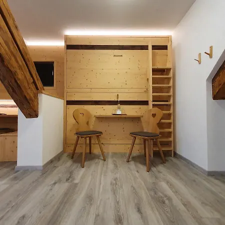 Zum Hirschen Guest house
