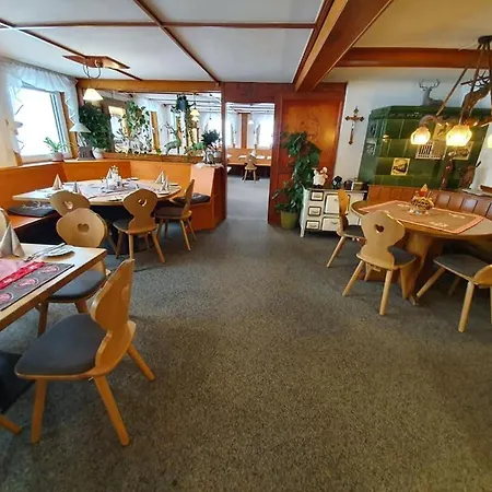 Zum Hirschen 3* Furtwangen